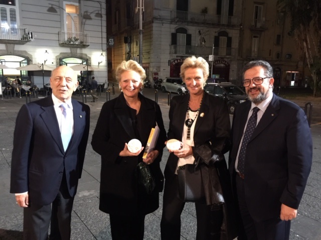 6 aprile, Santa Messa a Santa Chiara in suffragio delle LL.AA.RR. Ferdinando e Chantal di Borbone‏