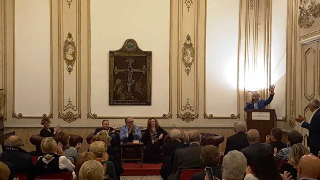 26 ottobre, presentazione del libro di F. De Rosa “Le donne assassine”.